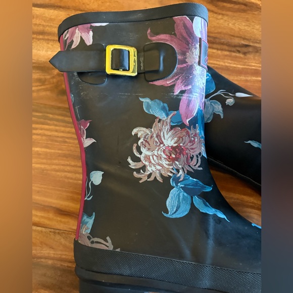 Joules Women’s Molly Welly Black Botanical Floral Rain Boots 39 8 M Mid Height - Picture 8 of 10